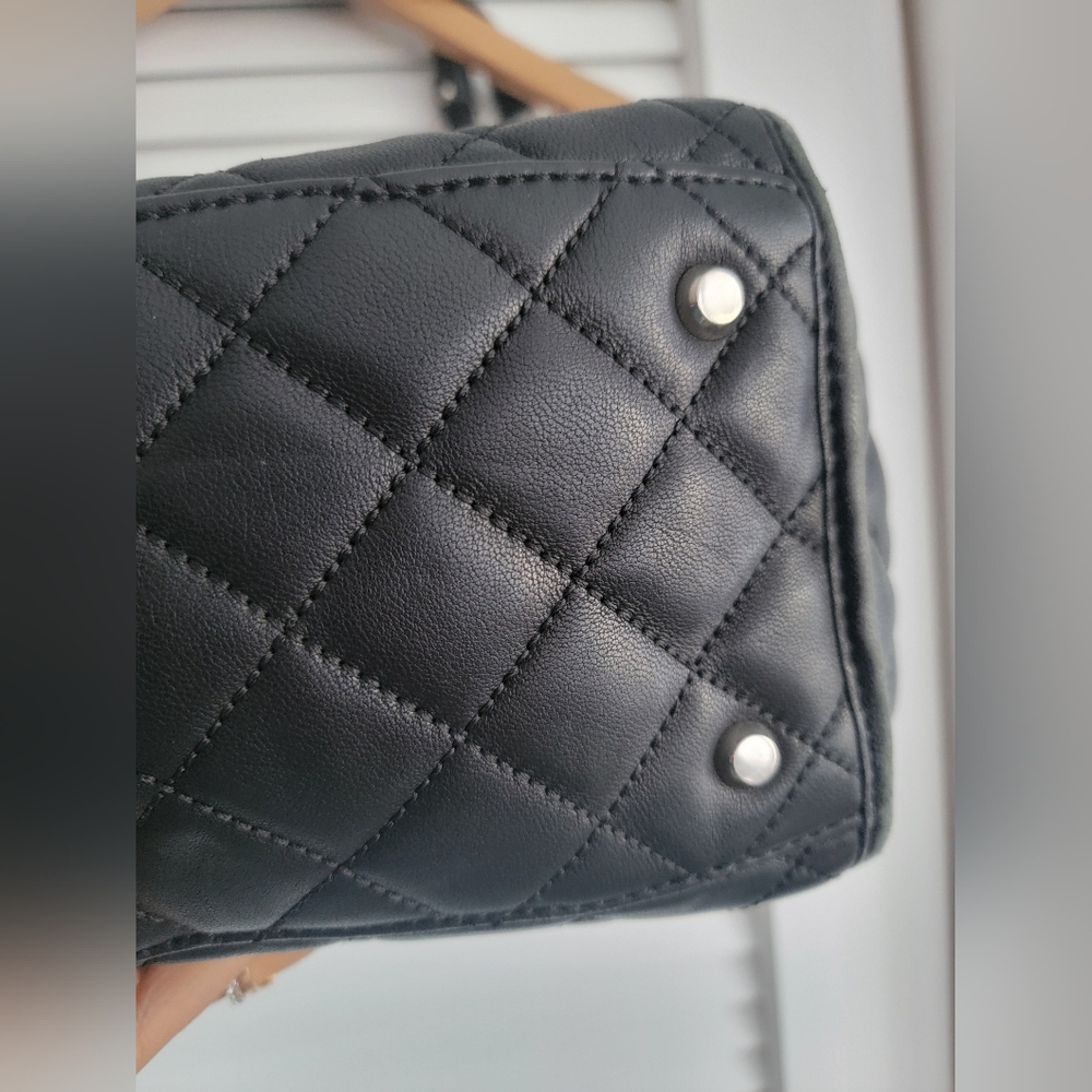Michael Kors black quilted leather shoulder satchel - Picture 3 of 14